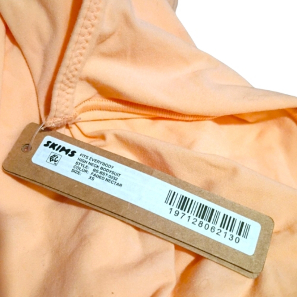 SKIMS Fits Everybody High Neck Bodysuit Faded Nectar XS - Picture 8 of 8